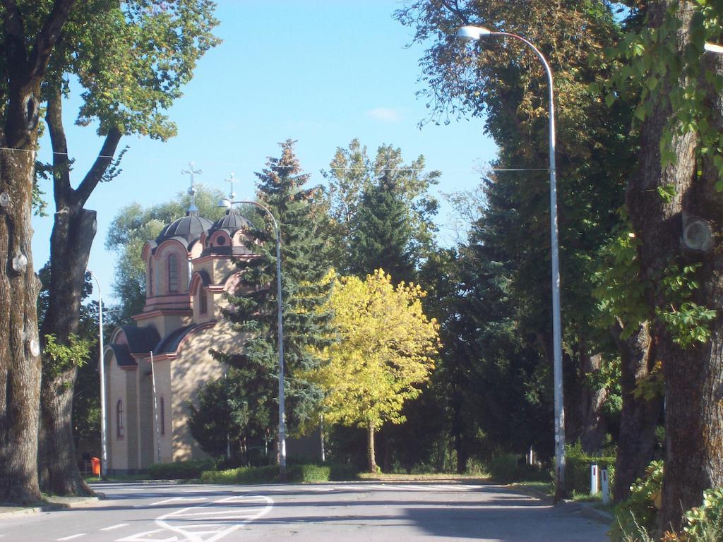Rooms Vuksa Donji Lapac Экстерьер фото